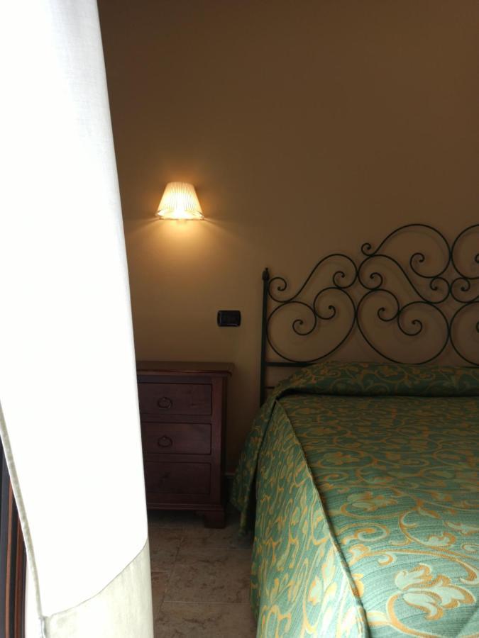Hotel Primavera Dell'Etna Zafferana Etnea Exteriör bild