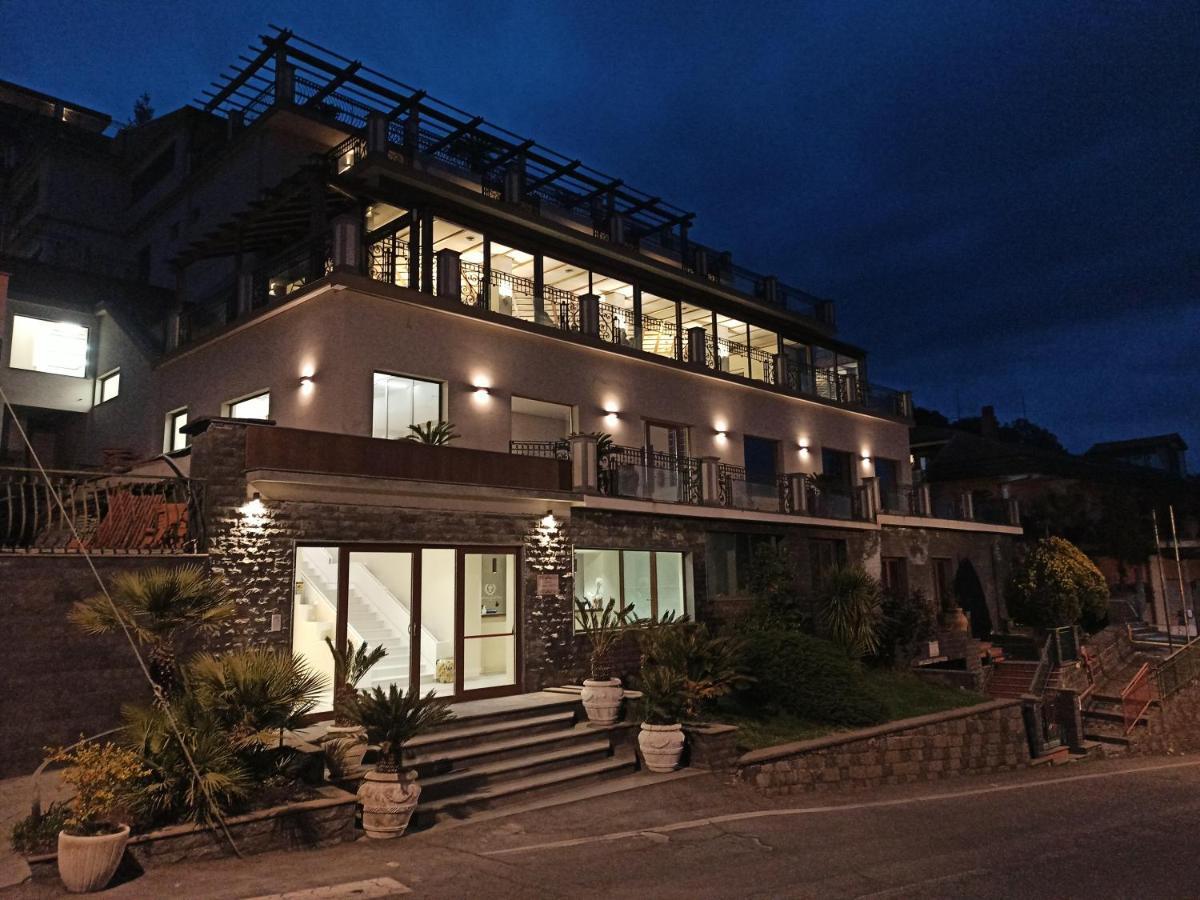 Hotel Primavera Dell'Etna Zafferana Etnea Exteriör bild