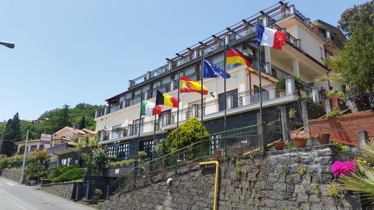 Hotel Primavera Dell'Etna Zafferana Etnea Exteriör bild