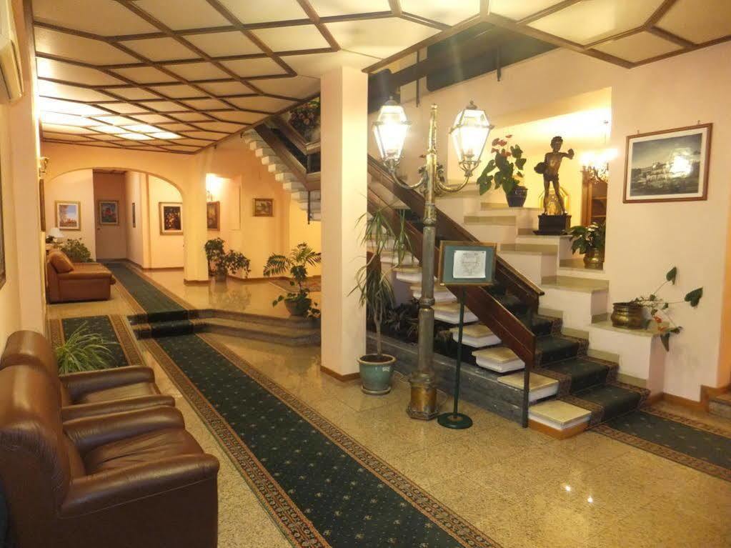 Hotel Primavera Dell'Etna Zafferana Etnea Exteriör bild