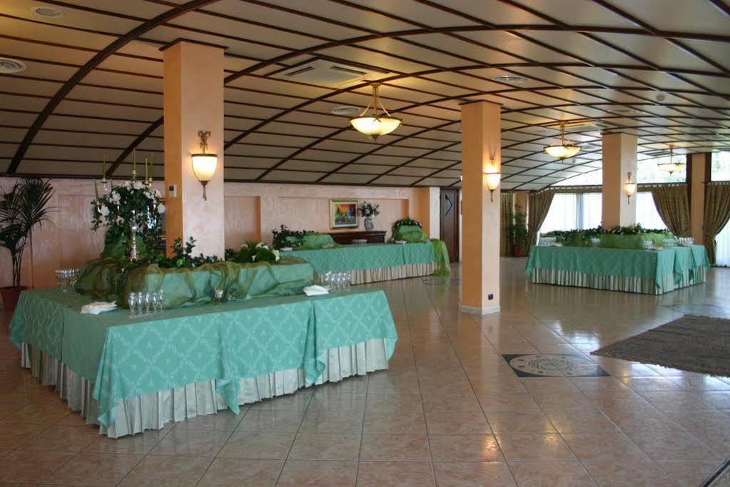 Hotel Primavera Dell'Etna Zafferana Etnea Exteriör bild